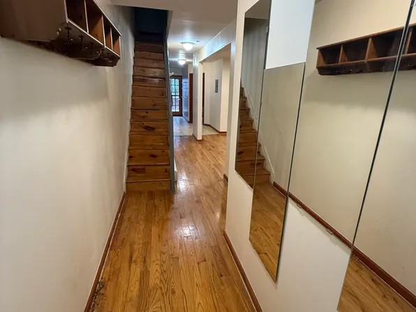 565 Putnam Avenue image 1 of 13