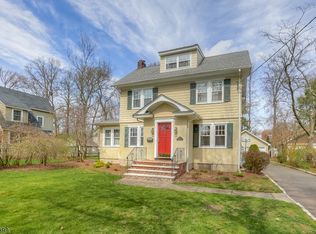 825 Carleton Rd, Westfield, NJ 07090