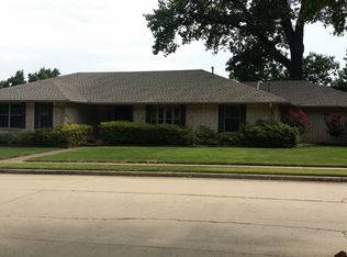 8806 E 107th St, Tulsa, OK 74133