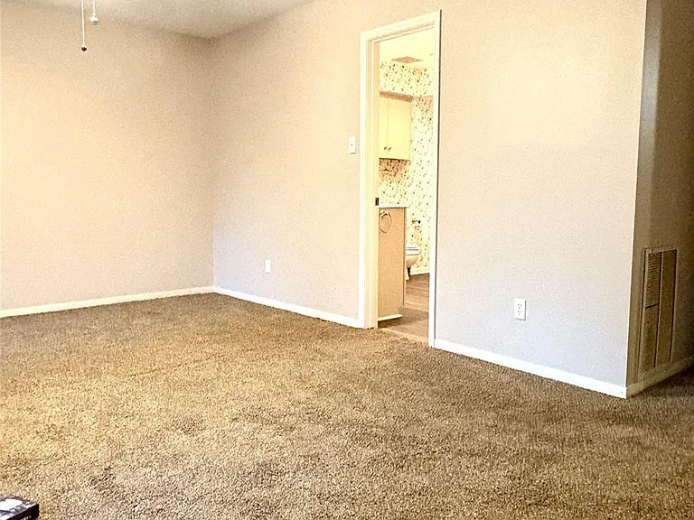 14213 Lost Meadow Ln — Photo 23