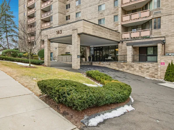 143 Hoyt Street APT 3J, Stamford, CT 06905
