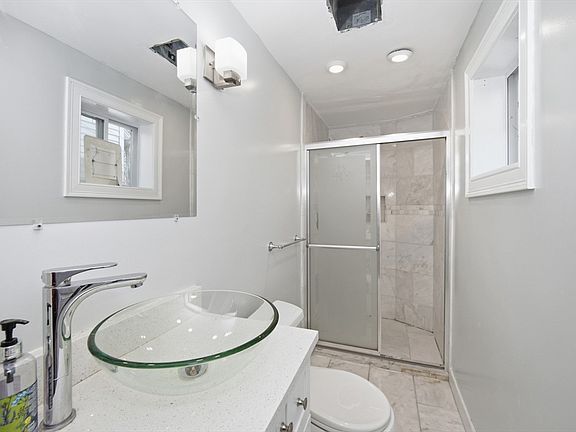 5th image of 63 Orange St