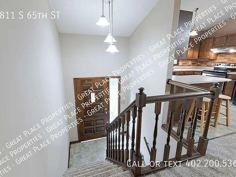 4811 S 65th St — Photo 12
