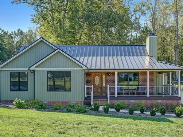 2908 Beville Forest Dr, Browns Summit, NC 27214