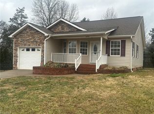 4990 Jackson View Rd, Winston Salem, NC 27105