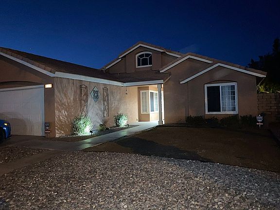3rd image of 80374 Moonshadow Dr