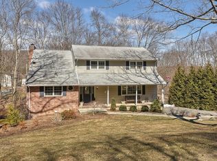 10 Clover Rd, Newfoundland, NJ 07435