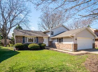 309 W Stetzer Ave, Elburn, IL 60119