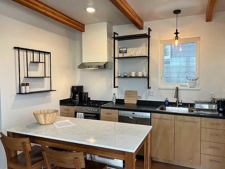1019 N St — Photo 11