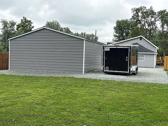 3rd image of 267 W State Road 234