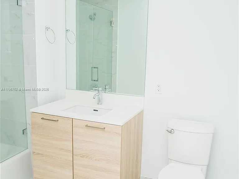 16385 Biscayne Blvd #2615 — Photo 25