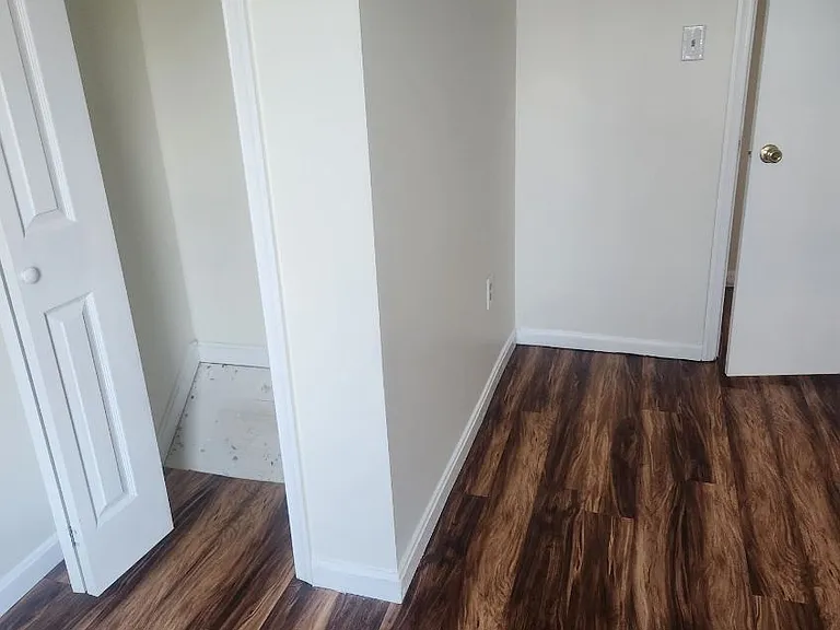 Medium Upstairs Bedroom