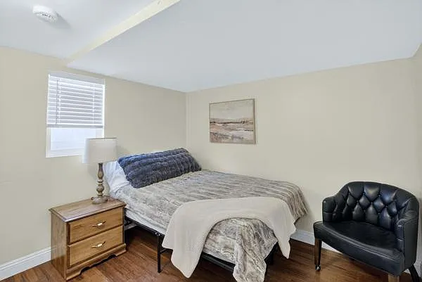 4 bed, 3.0 bath, 1840 sqft, $975 — Photo 1