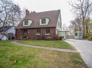 291 Sagamore Dr, Rochester, NY 14617