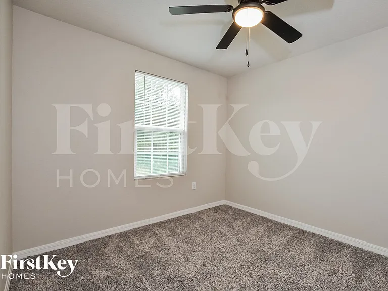 111 Pine Circle Dr — Photo 10
