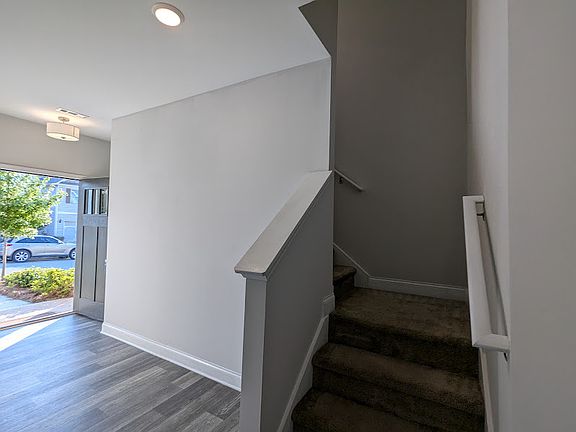 2nd image of 529 Omnia Ridge Way