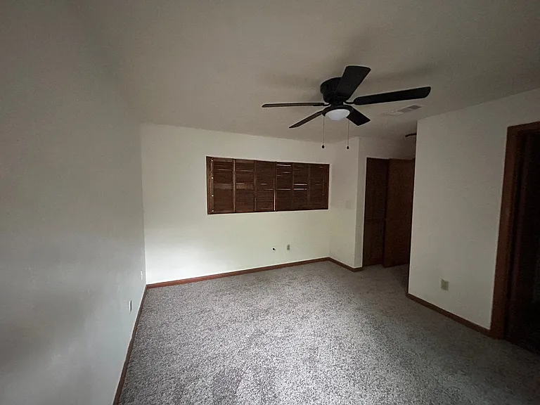 7005 SW 46th Ave — Photo 17