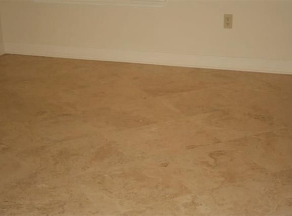 4th image of 1500 W Esplanade Ave APT 35C
