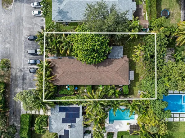 859 NE 90th St, Miami, FL 33138