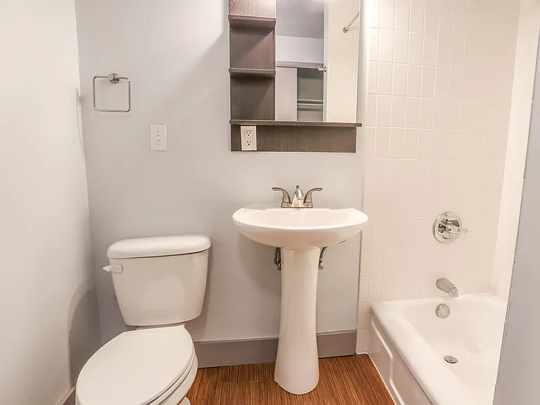 Altair Apartments — Photo 45