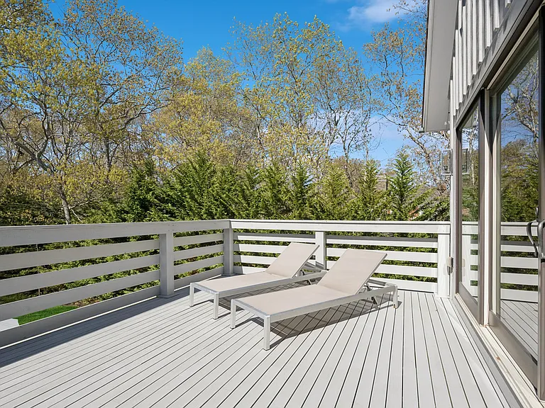 64 Birchwood Ln — Photo 13