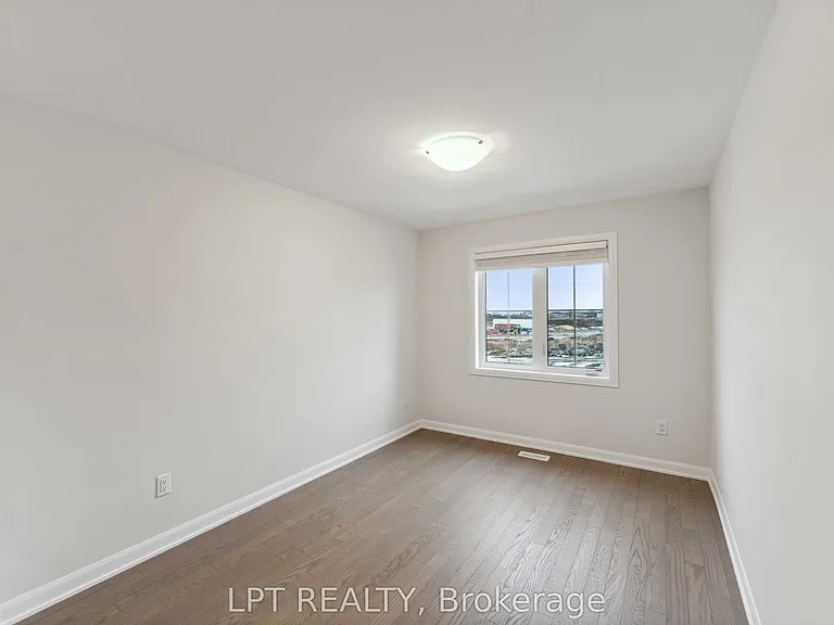711 Fairline Row — Photo 17