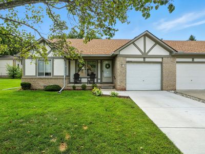 40945 Magnolia Dr W, Clinton Township, MI, 48038