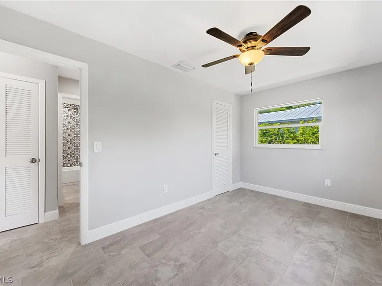 1003 April Ln — Photo 15