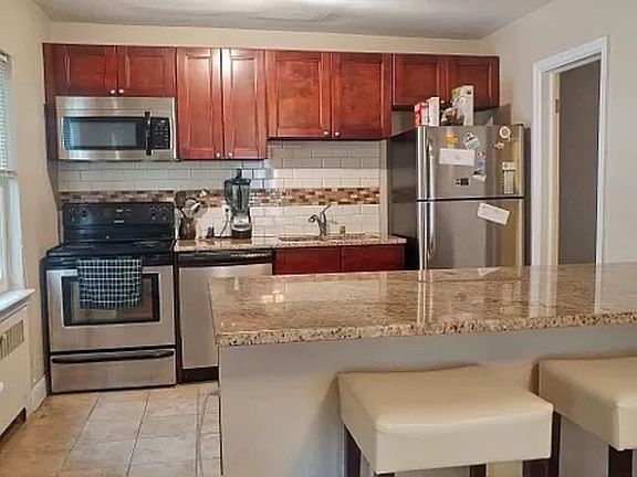 2nd image of 2121 S Josephine St APT 5