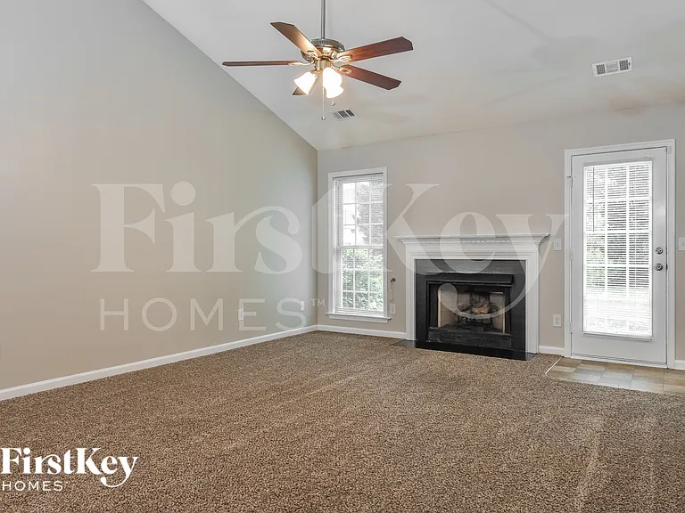 3508 Bent Trace Dr — Photo 5
