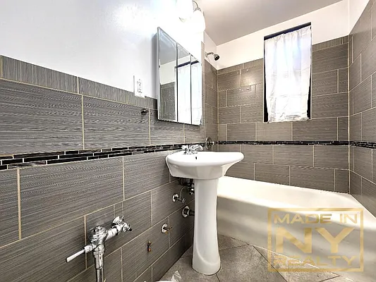 Rented by Made In NY Realty | media 5