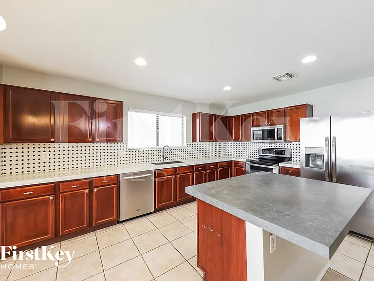15797 W Caribbean Ln — Photo 7