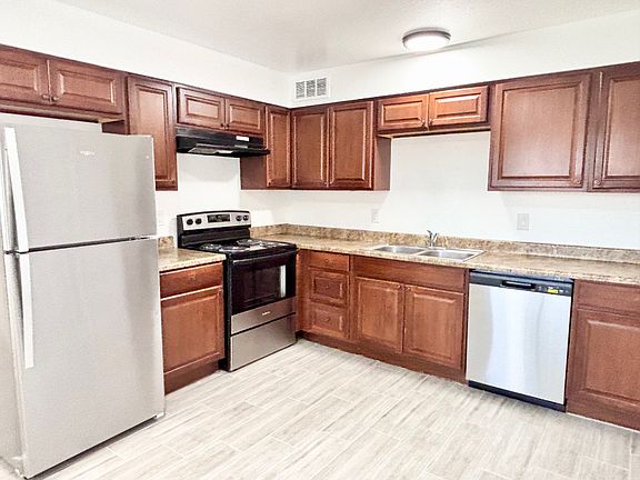 5th image of 7008 N 76th Ave APT 1