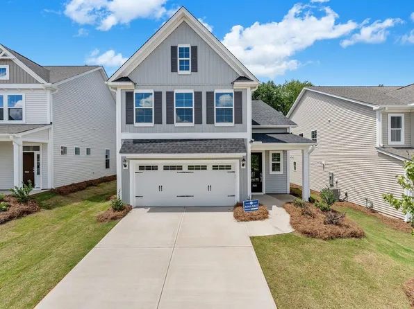 7035 New Horizons Ln, Boiling Springs, SC 29316