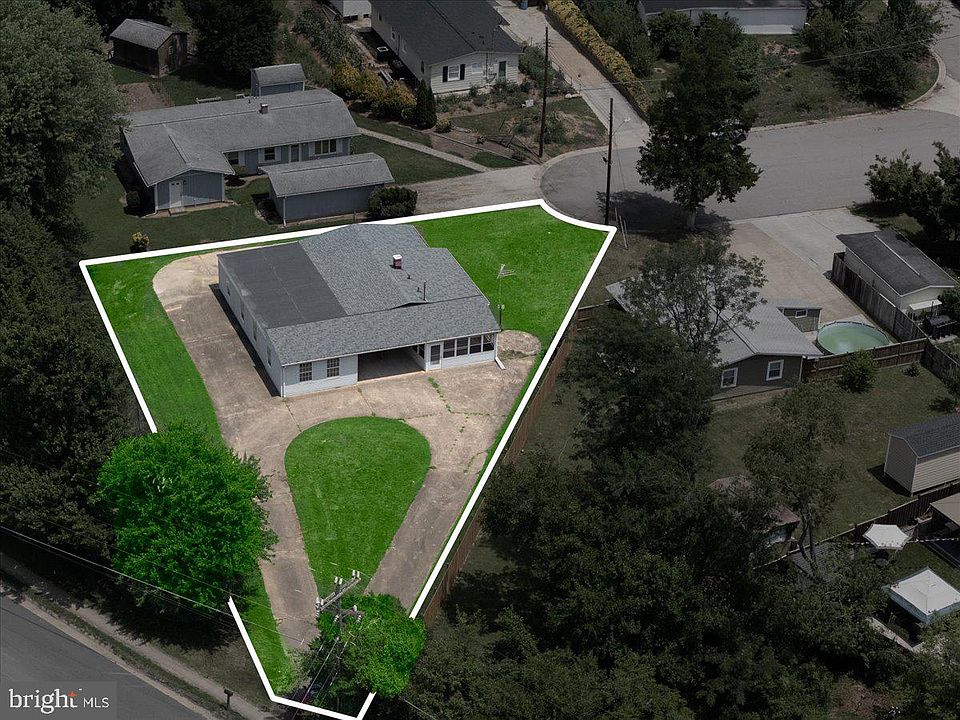 1st image of 13701 Dawson Beach Rd