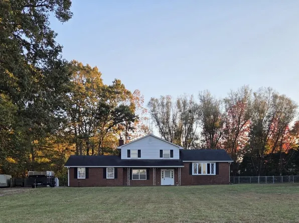 2769 Dante Ave, Vineland, NJ 08361