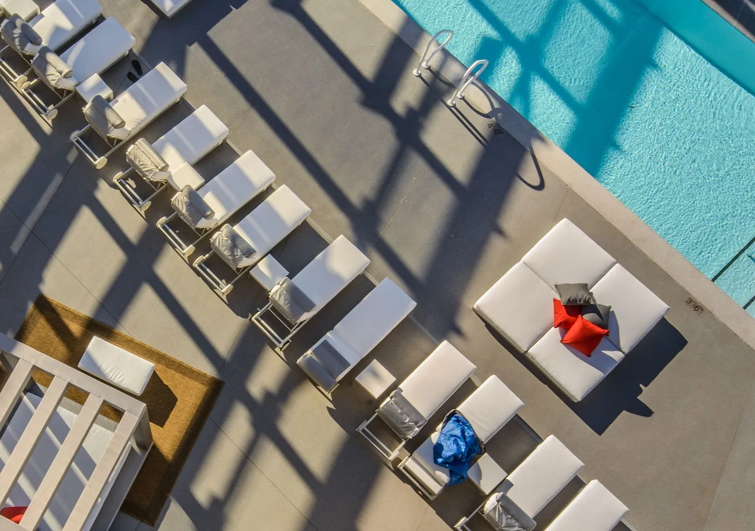 Sky-High Living at CityCenter Furnished Corner Suite with Breathtaking Strip & Mountain Views — Photo 2