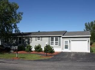 7 Krystal Dr, Hudson, NH 03051