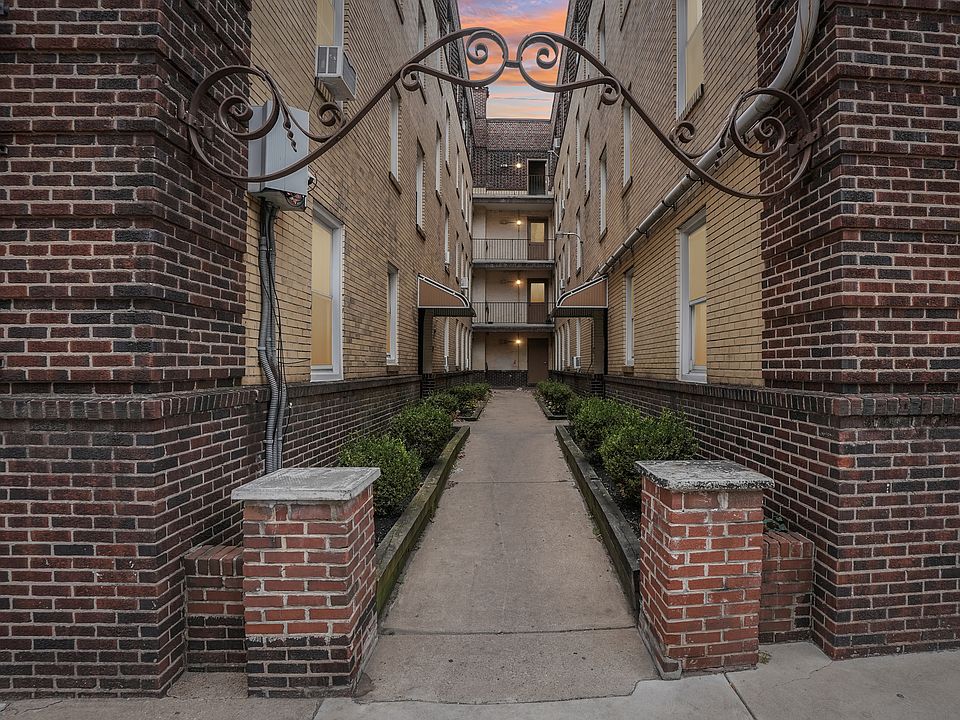 Building Photo 5