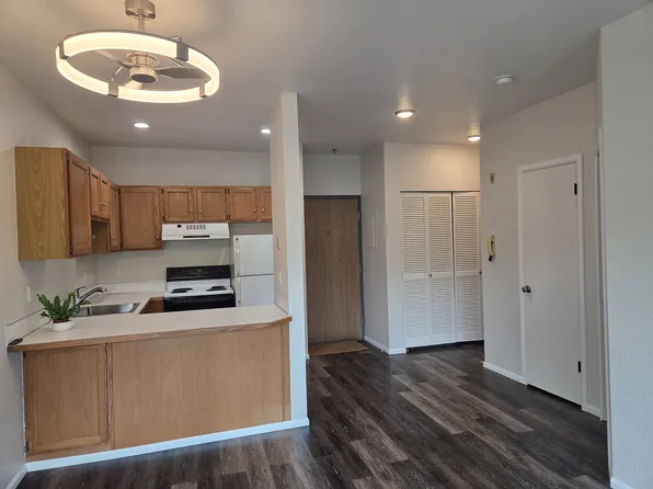 3825 Whitman Ave N, Seattle, WA