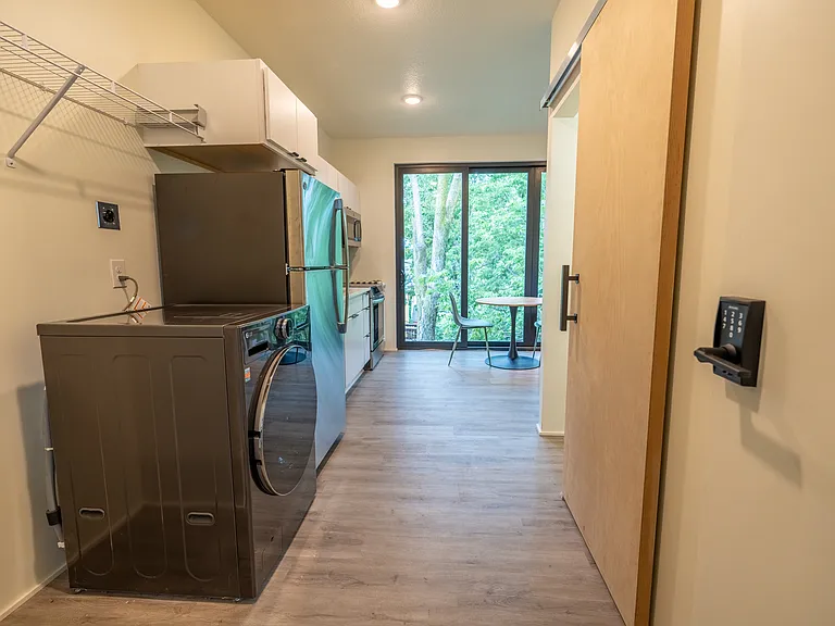 2716 Grand Ave S #102 — Photo 7