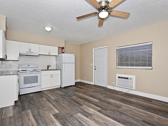 2nd image of 1825 E New York Ave APT 4