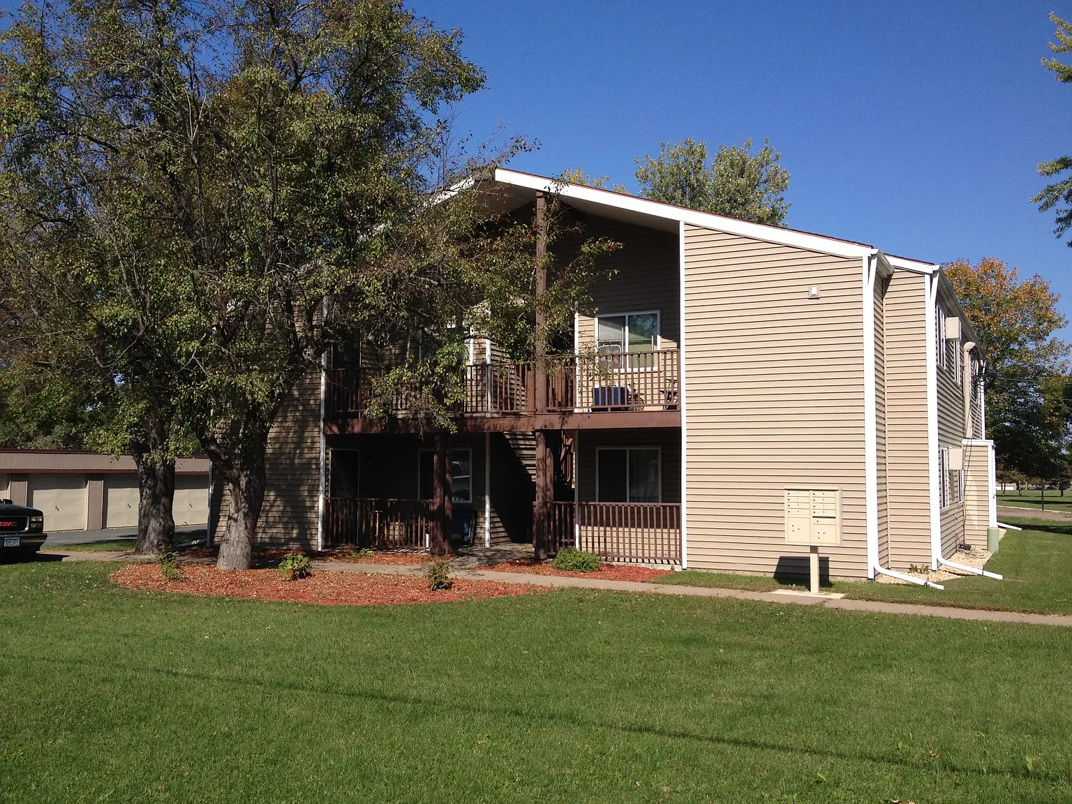 1 bed, 725 sqft, $950 — Photo 3