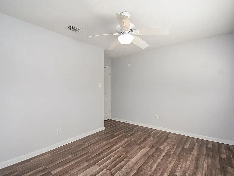 14418 Royal Hill Dr — Photo 26
