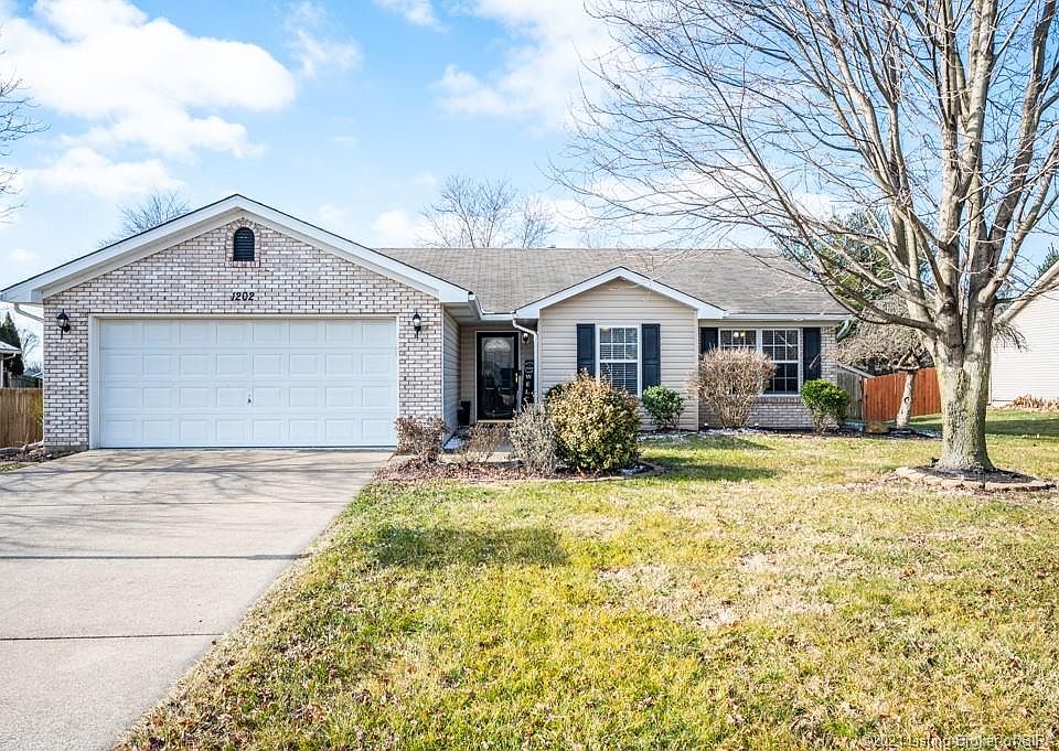 1st image of 1202 Pebble Creek Dr