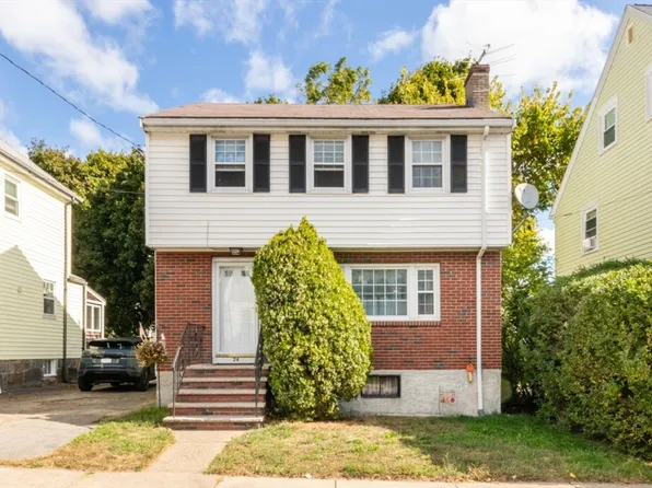 24 Magdala St, Dorchester, MA 02124