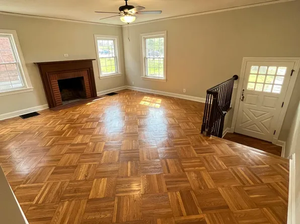 4319 Southern Pkwy, Louisville, KY 40214