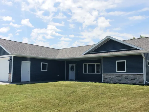 1005 8th Ave NE, Perham, MN 56573