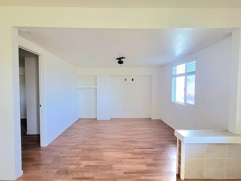 1130 E Gamebird Rd — Photo 9