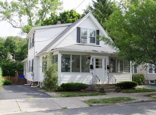 32 Moffatt Rd, Salem, MA 01970